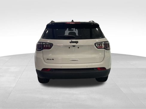 New 2025 Jeep Compass Limited w/ Sun & Sound Group image 4