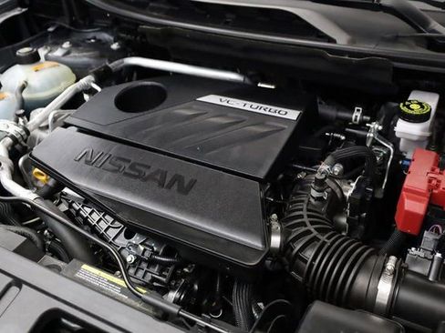 Used 2025 Nissan Rogue SV w/ SV Premium Package image 9