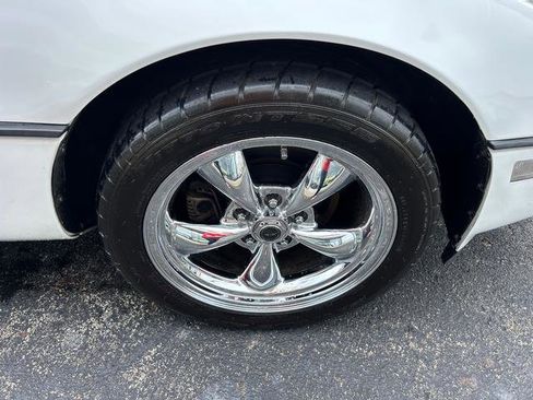 Used 1990 Chevrolet Corvette Convertible image 21