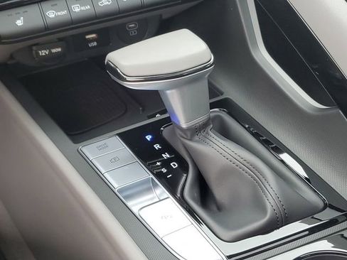 Certified 2025 Hyundai Elantra SEL FWD image 31