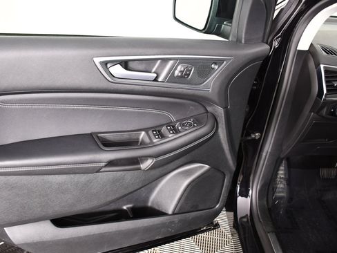 Used 2024 Ford Edge Titanium AWD/4WD image 35