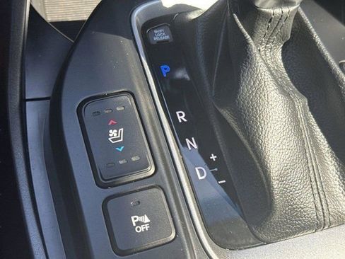 Used 2018 Hyundai Santa Fe Limited FWD image 23