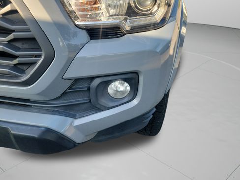 Used 2020 Toyota Tacoma TRD Sport RWD image 12