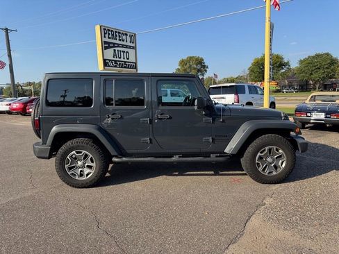 Used 2016 Jeep Wrangler Unlimited Sport w/ Quick Order Package 24S AWD/4WD image 3