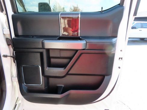 Used 2017 Ford F250 Platinum w/ Platinum Ultimate Package image 50