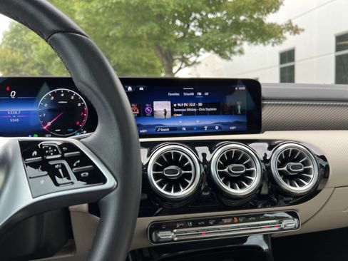 Certified 2025 Mercedes-Benz CLA 250 image 31