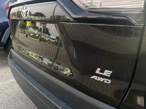 Used 2024 Toyota RAV4 LE image 7