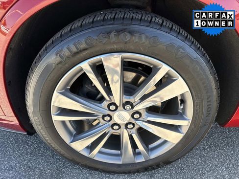 Used 2022 Cadillac XT6 Premium Luxury w/ Technology Package FWD image 11