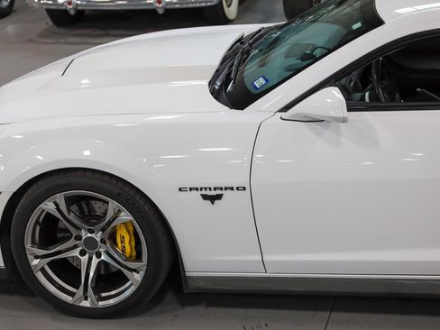 Used 2010 Chevrolet Camaro SS w/ RS Package image 10