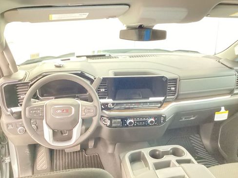 New 2026 GMC Sierra 1500 Elevation image 21