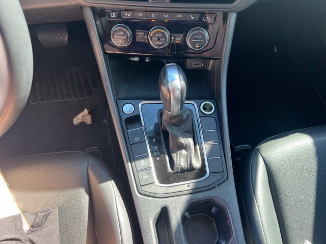 Used 2019 Volkswagen Jetta SE w/ Cold Weather Package FWD image 10
