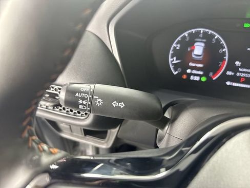 Used 2024 Honda HR-V Sport image 17