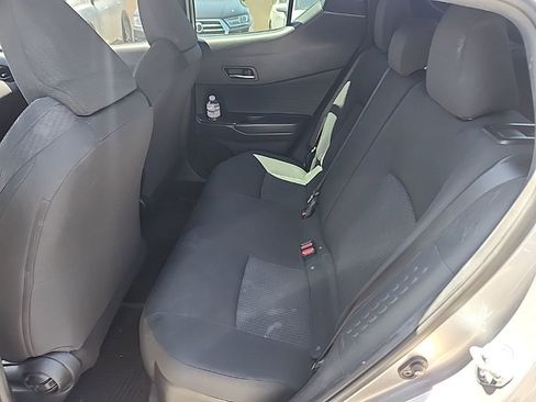 Used 2018 Toyota C-HR XLE image 11