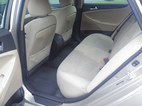Used 2011 Hyundai Sonata GLS FWD image 13