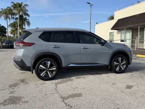 Used 2021 Nissan Rogue SL w/ Premium Package FWD image 5