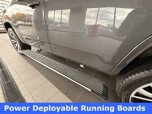 Used 2022 Jeep Grand Wagoneer Series III image 54