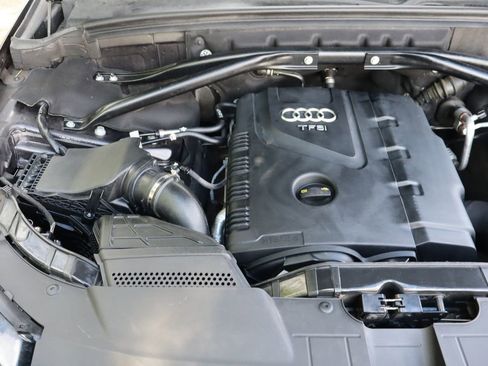 Used 2017 Audi Q5 2.0T Premium Plus w/ Technology Package AWD/4WD image 39
