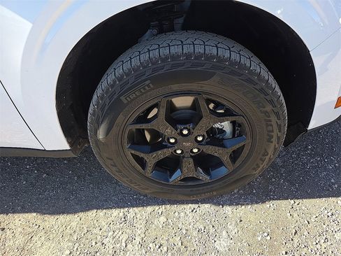 Used 2022 Ford Maverick Lariat w/ Lariat Luxury Package image 7