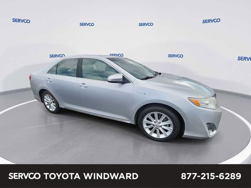 Used 2013 Toyota Camry XLE image 1