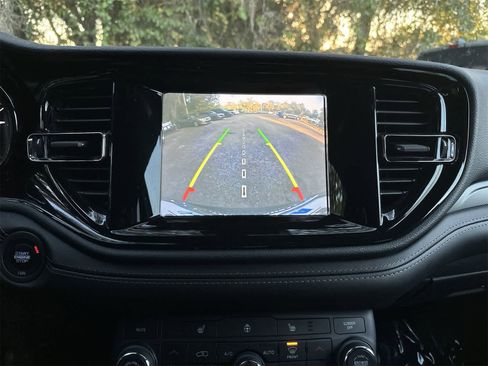 Used 2022 Dodge Durango GT image 21