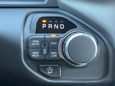 New 2026 RAM 1500 4x4 Crew Cab image 19