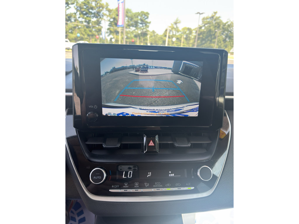 Used 2024 Toyota Corolla LE FWD image 15