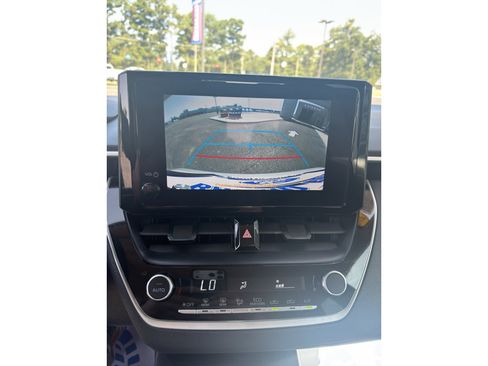 Used 2024 Toyota Corolla LE FWD image 15