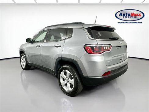 Used 2018 Jeep Compass Latitude w/ Popular Equipment Group image 5
