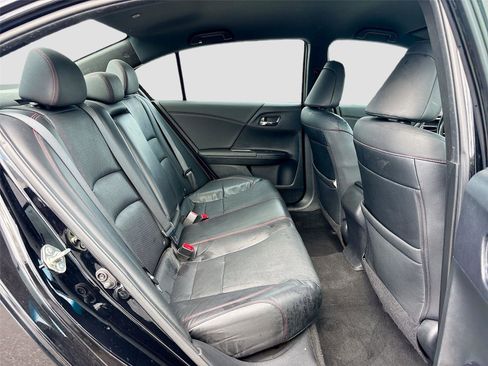 Used 2017 Honda Accord Sport Special Edition image 26