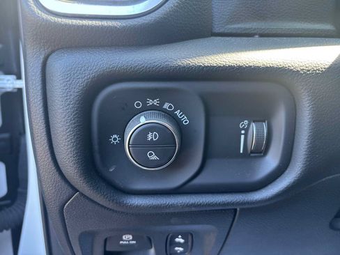Used 2025 RAM 1500 Big Horn AWD/4WD image 20