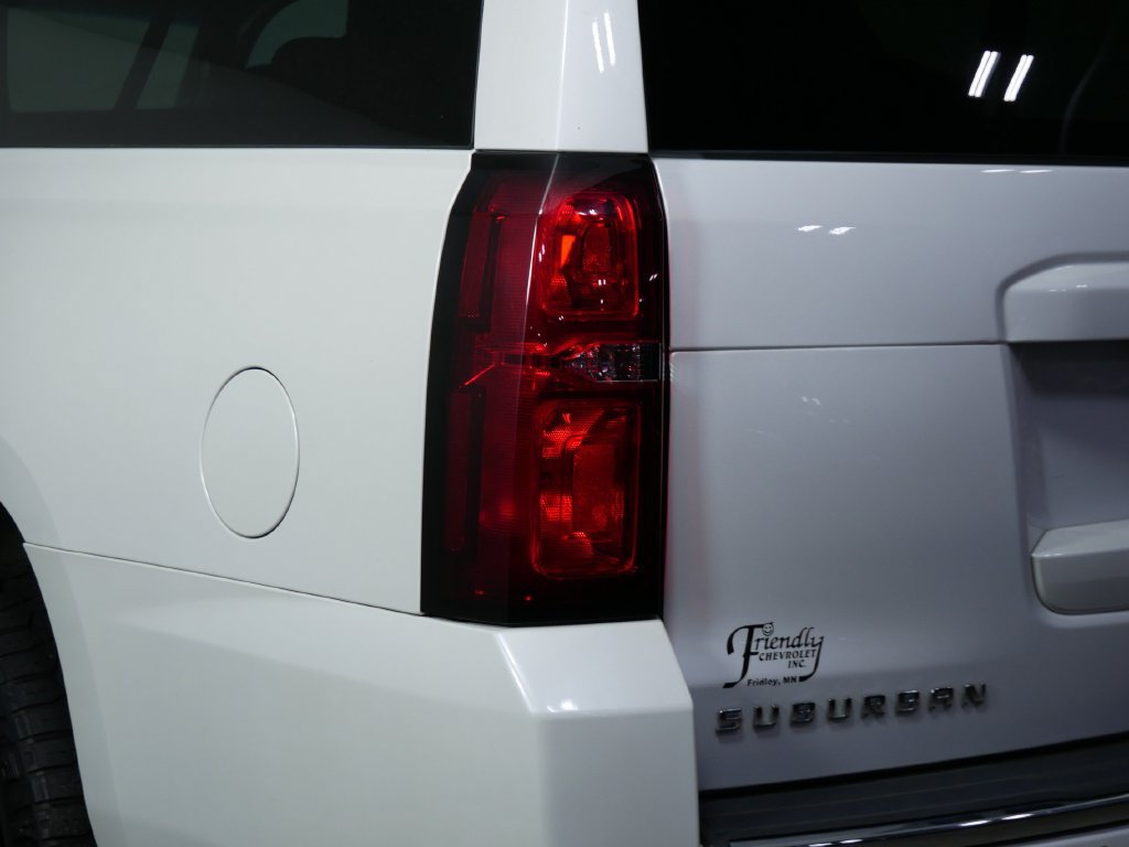 Used 2020 Chevrolet Suburban Premier w/ Premier Plus Edition AWD/4WD image 12