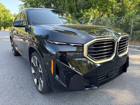 Used 2023 BMW XM AWD/4WD image 3