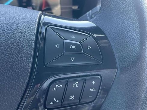 Used 2018 Ford Explorer XLT w/ Equipment Group 202A FWD image 24