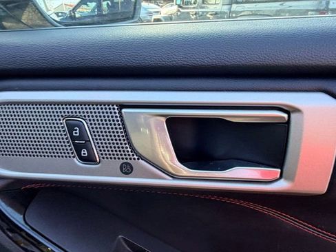 Used 2023 Ford Explorer ST-Line image 11