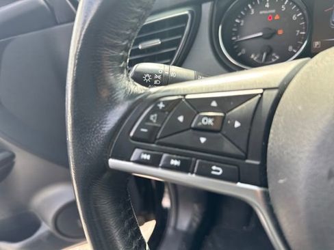 Used 2018 Nissan Rogue Sport SV w/ SV All-Weather Package image 31