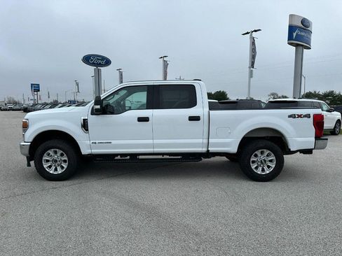 Certified 2022 Ford F250 XLT image 2