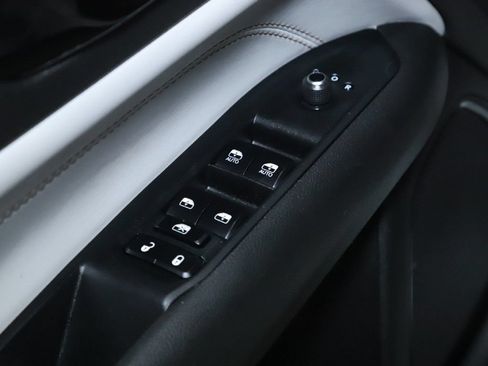 Used 2025 Jeep Compass Limited AWD/4WD image 16