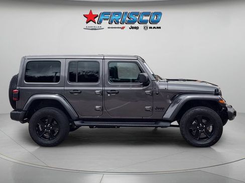 Used 2021 Jeep Wrangler Unlimited Sahara AWD/4WD image 8