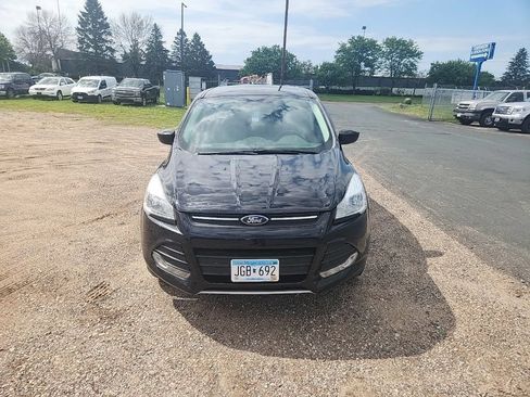 Used 2016 Ford Escape SE w/ SE Cold Weather Package AWD/4WD image 2