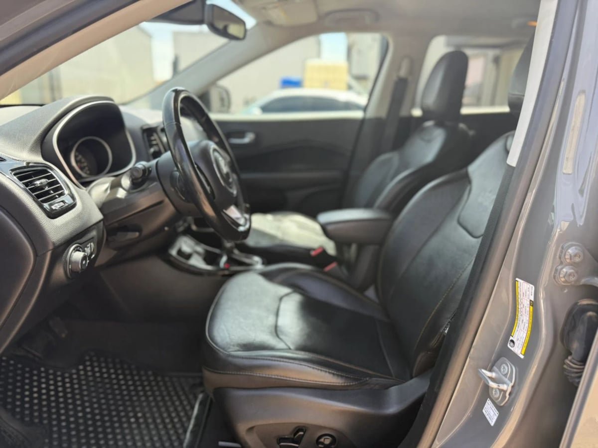 Used 2021 Jeep Compass Limited AWD/4WD image 22