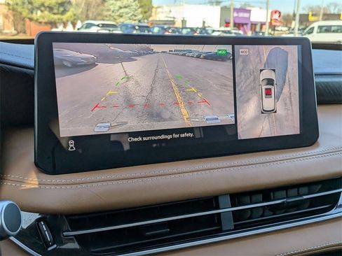 Used 2024 INFINITI QX60 Sensory image 18