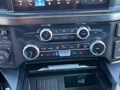 Used 2024 Ford F350 Lariat w/ Chrome Package AWD/4WD image 29