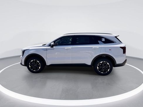 Used 2025 Kia Sorento S AWD/4WD image 4