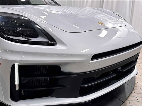 Used 2025 Porsche Panamera 4 AWD/4WD image 31
