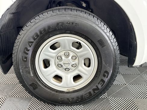 Used 2018 Nissan Frontier S image 36