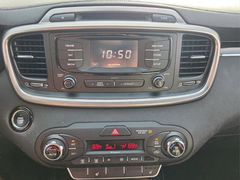 Used 2016 Kia Sorento EX w/ EX Premium Package image 17