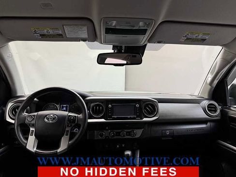 Used 2019 Toyota Tacoma SR5 image 12