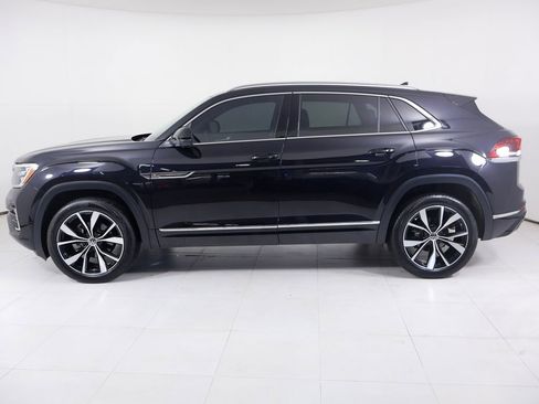 Used 2024 Volkswagen Atlas Cross Sport SEL Premium R-Line image 2