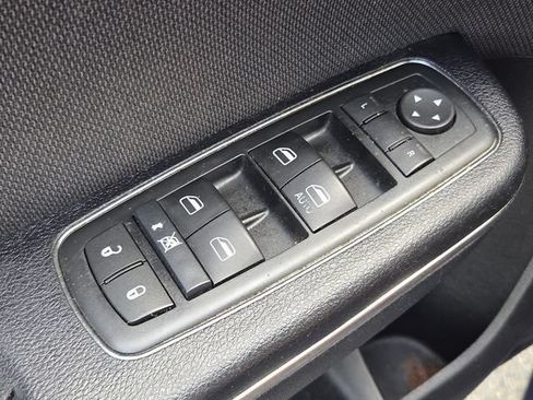 Used 2015 Dodge Charger SE w/ Sport Appearance Group RWD image 27