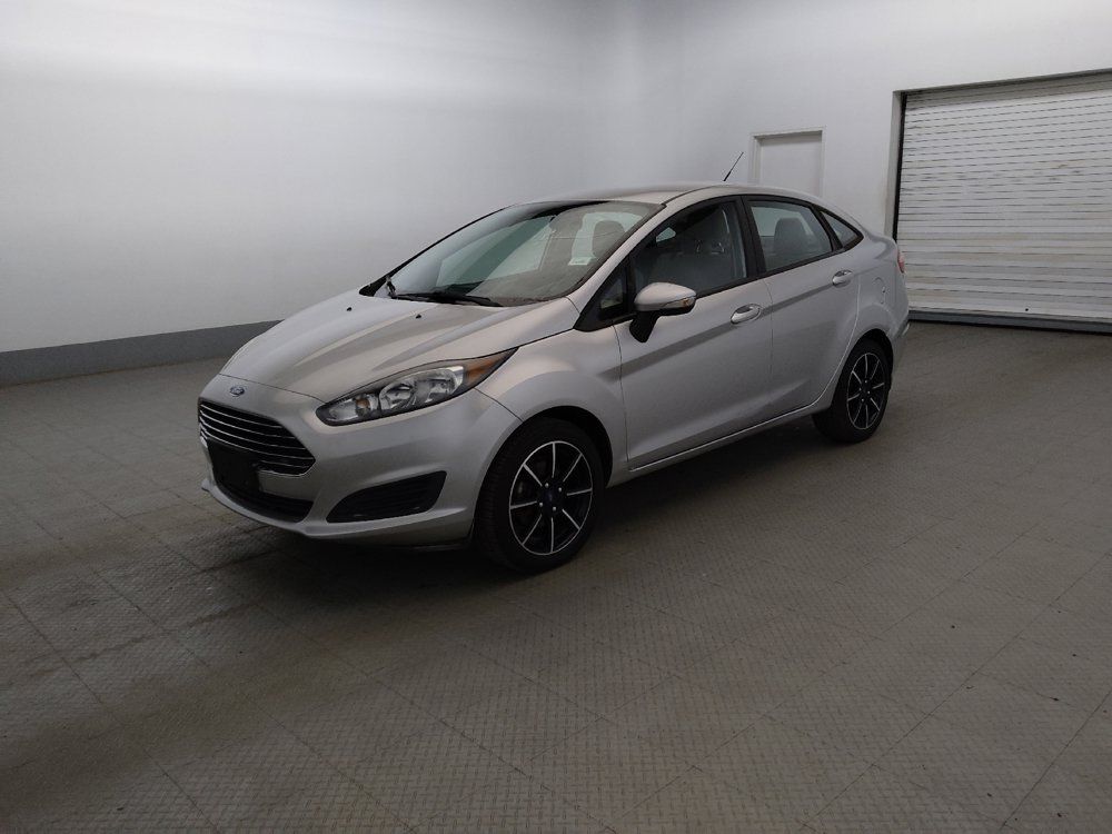 Used 2018 Ford Fiesta SE w/ Cold Weather Package FWD image 2